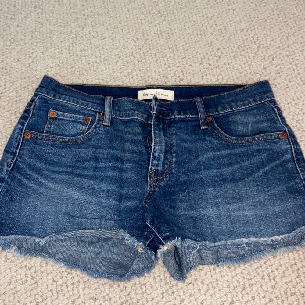Gap 3” Jean shorts